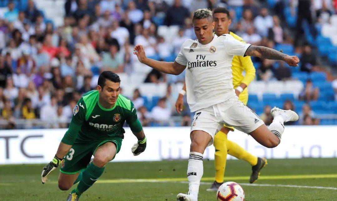 西甲球员技术精湛,精准传中打入一球的简单介绍 西甲球员技术精湛,精准传中打入一球的简单介绍