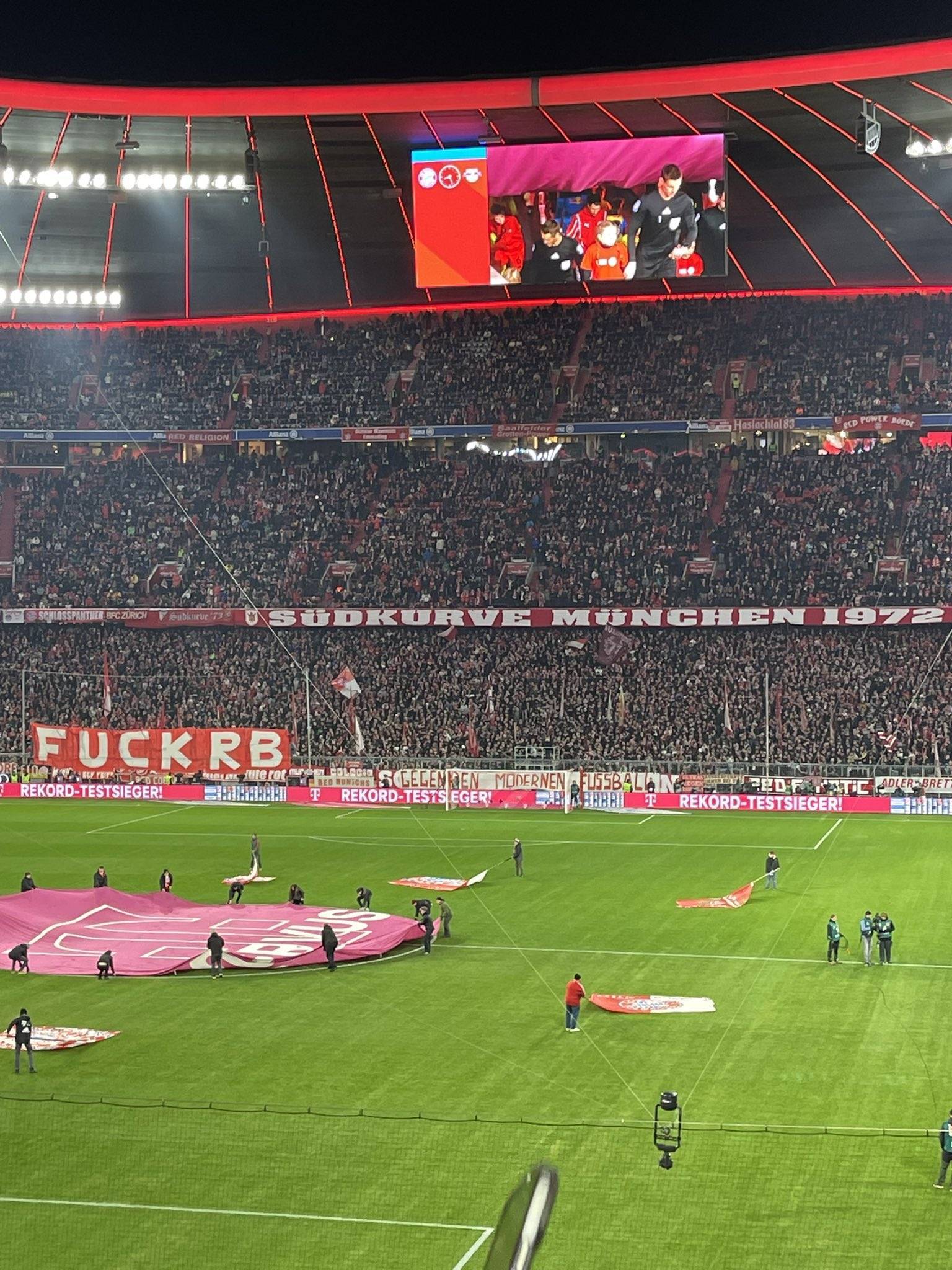 爱游戏网页版入口-包含拜仁继续胜利，彻底碾压莱比锡晋级的词条