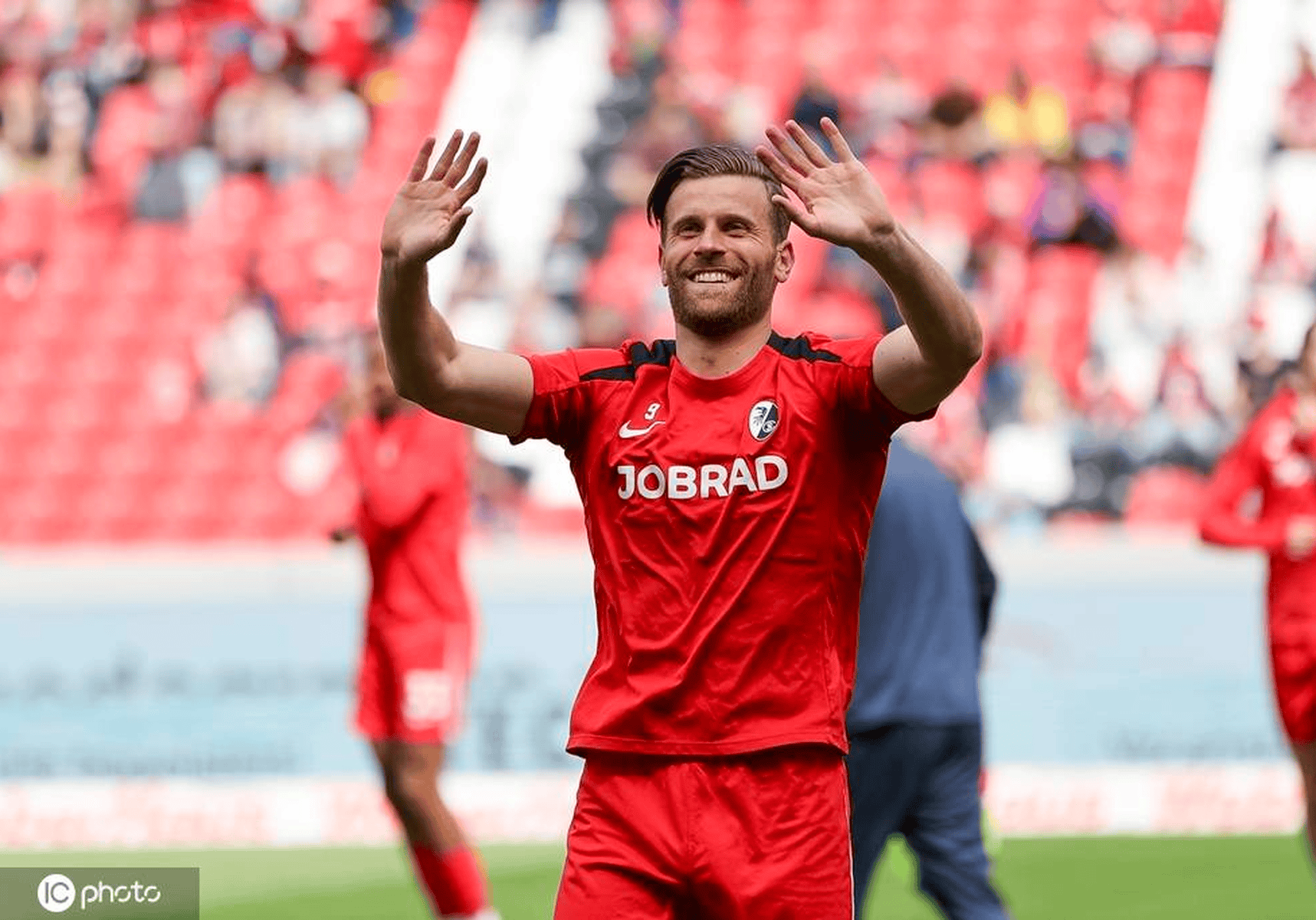 爱游戏app-关于弗赖堡击败了霍芬海姆，实现三连胜的信息