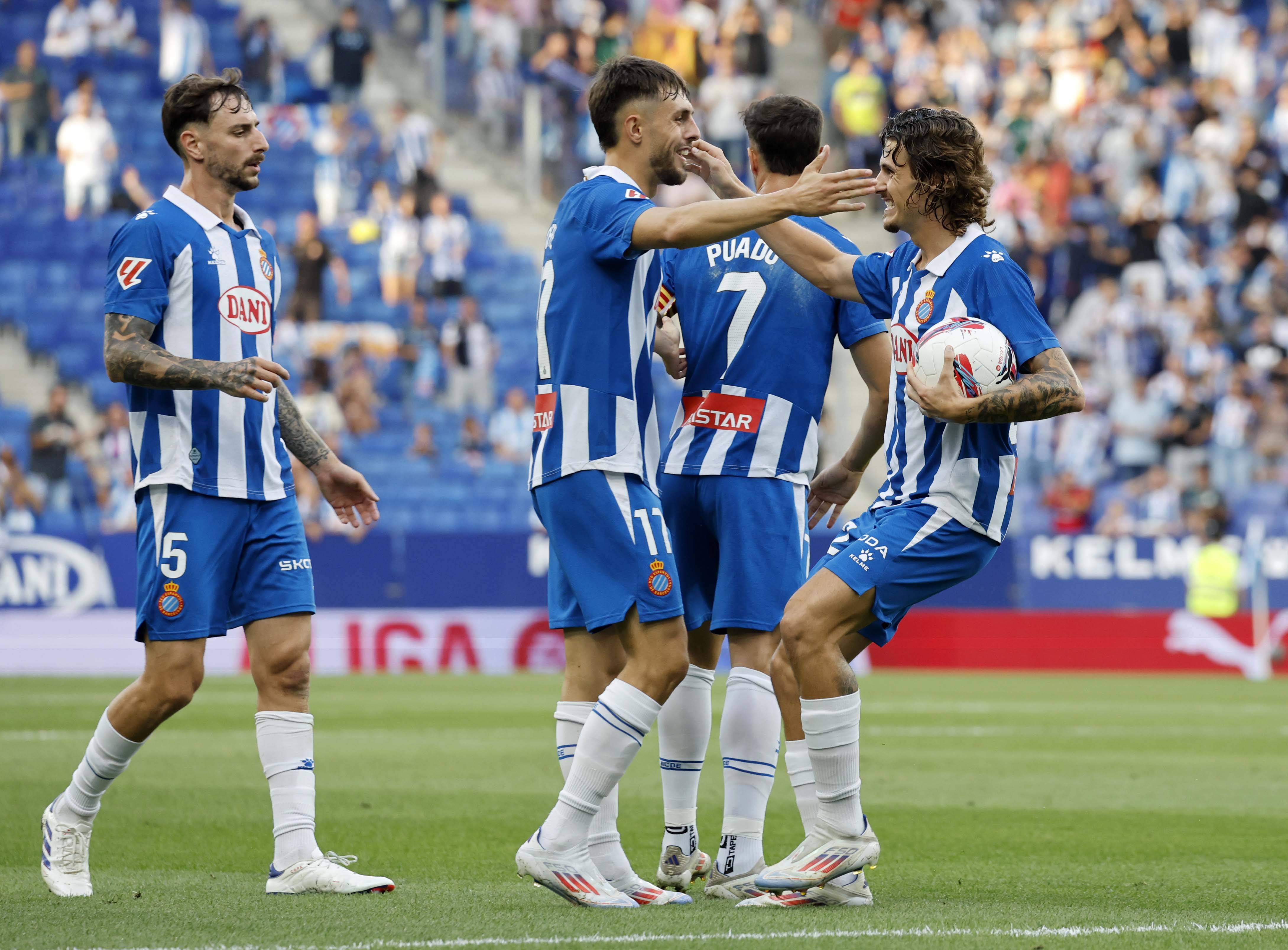 比利亚雷亚尔遭遇连败，陷入困境