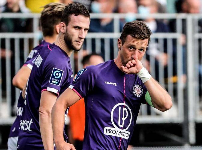 爱游戏在线-摩纳哥胜出，法甲球队惊艳表现