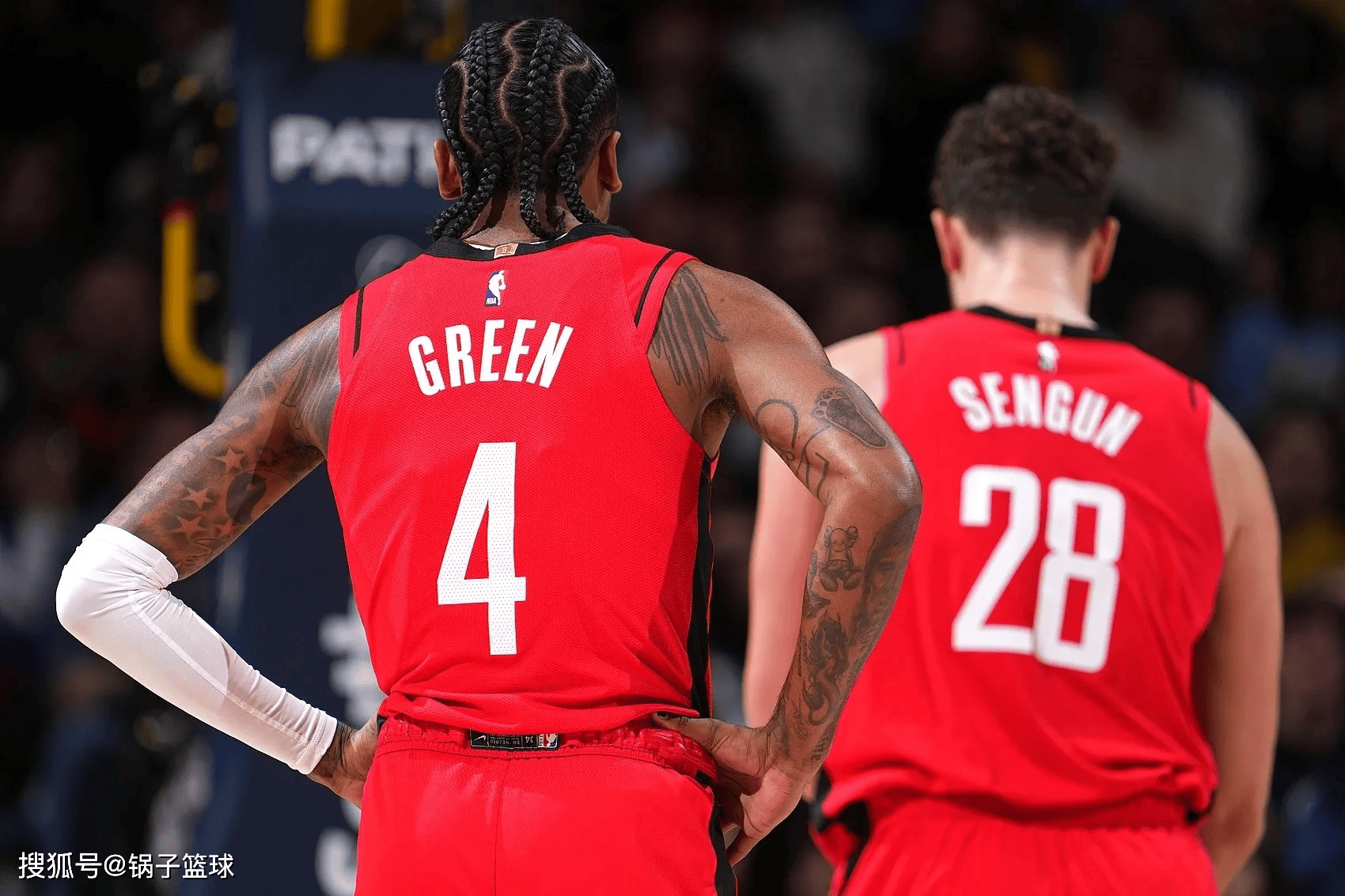 东南亚篮球联赛冠军争夺激烈，泰国队领跑