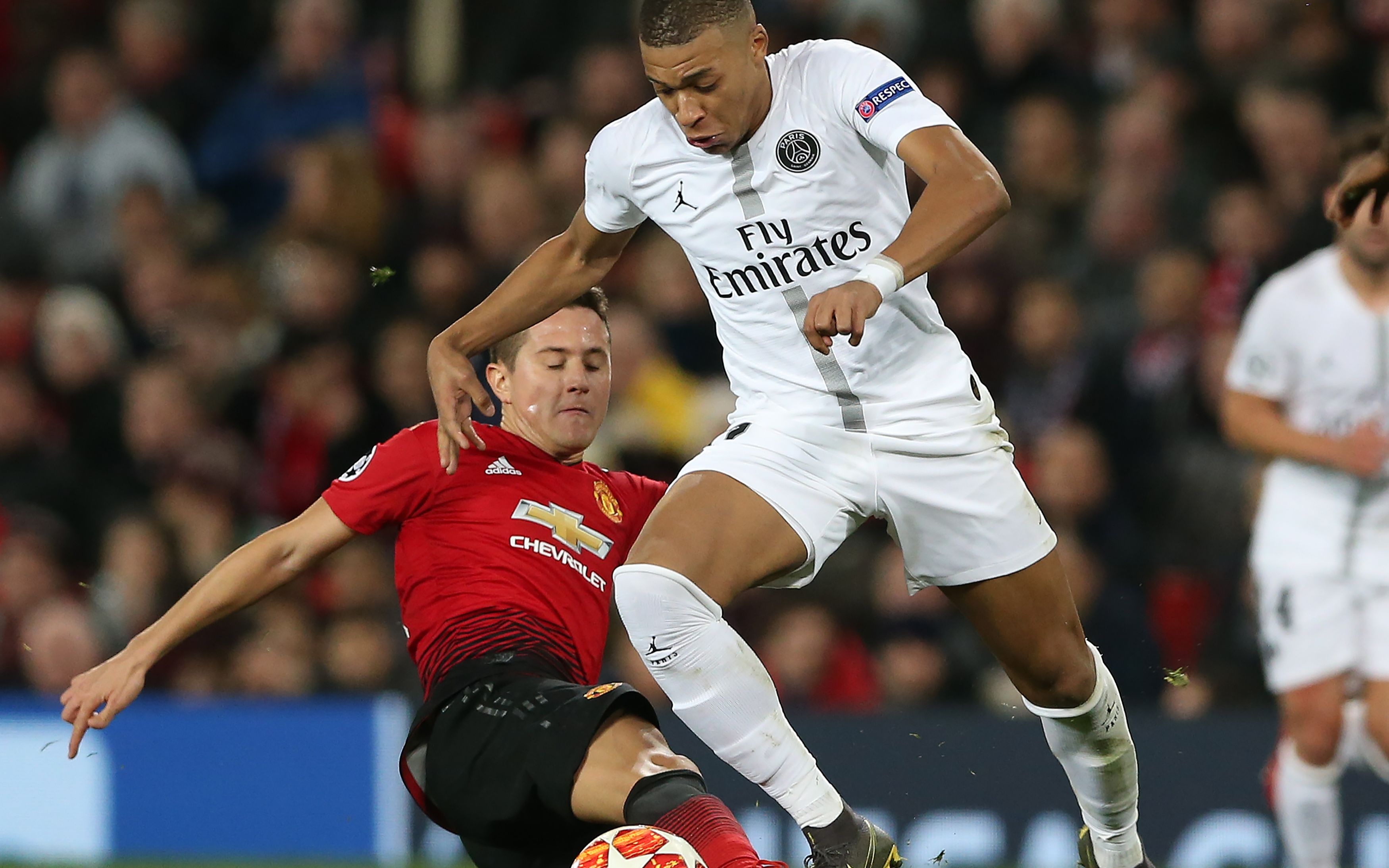 包含巴黎圣日耳曼折戟曼联,小组出局遗憾的词条 包含巴黎圣日耳曼折戟曼联,小组出局遗憾的词条