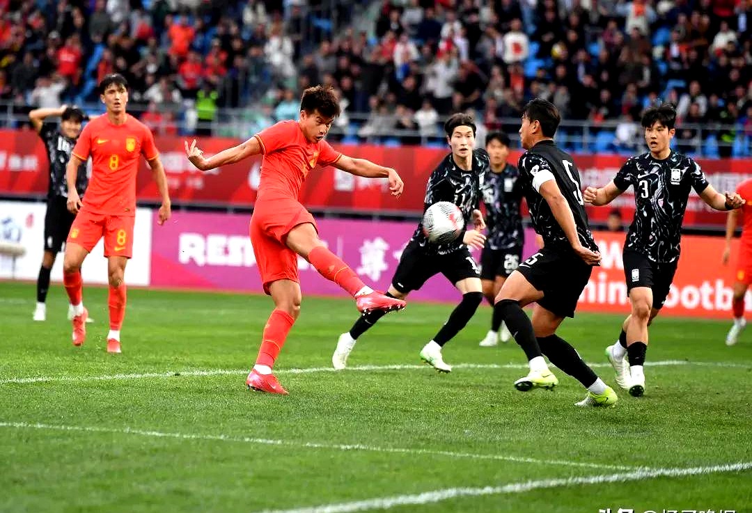 国足力挽狂澜,晋级国际比赛半决赛 国足力挽狂澜,晋级国际比赛半决赛