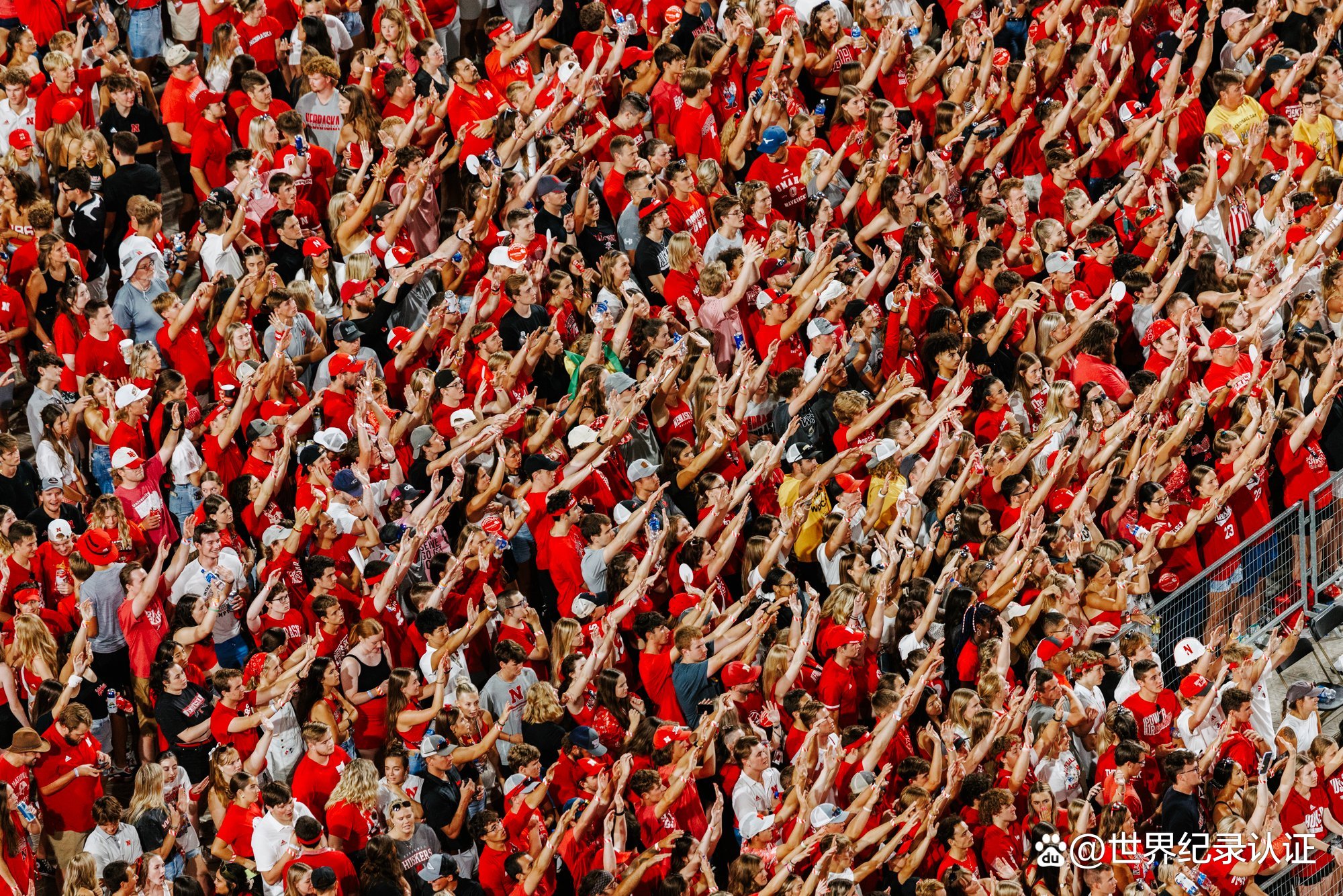 一场激动人心的比赛触动了现场观众