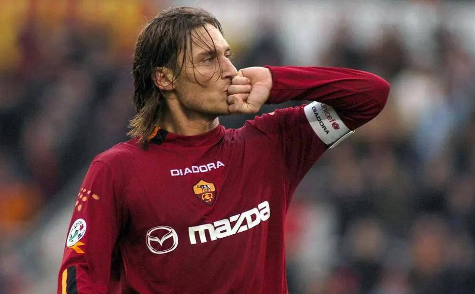 重庆力帆足球俱乐部球员面对强敌拼尽全力的简单介绍