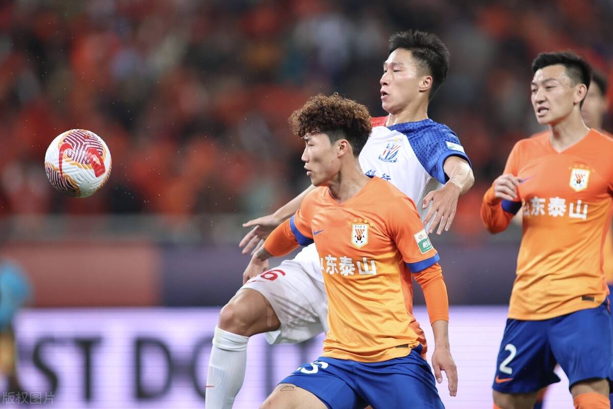 爱游戏官方登录入口-鲁能主帅被批评，球队表现不尽人意的简单介绍