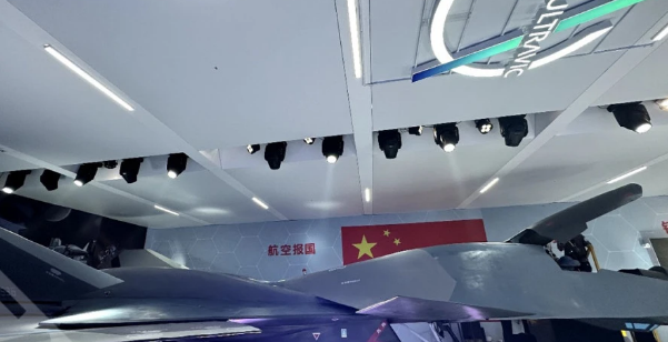 关于柏林联盟中场技术出色,突破能力备受称赞的信息 关于柏林联盟中场技术出色,突破能力备受称赞的信息