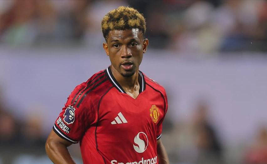 爱游戏在线登录-曼联射手状态回暖连续比赛破门