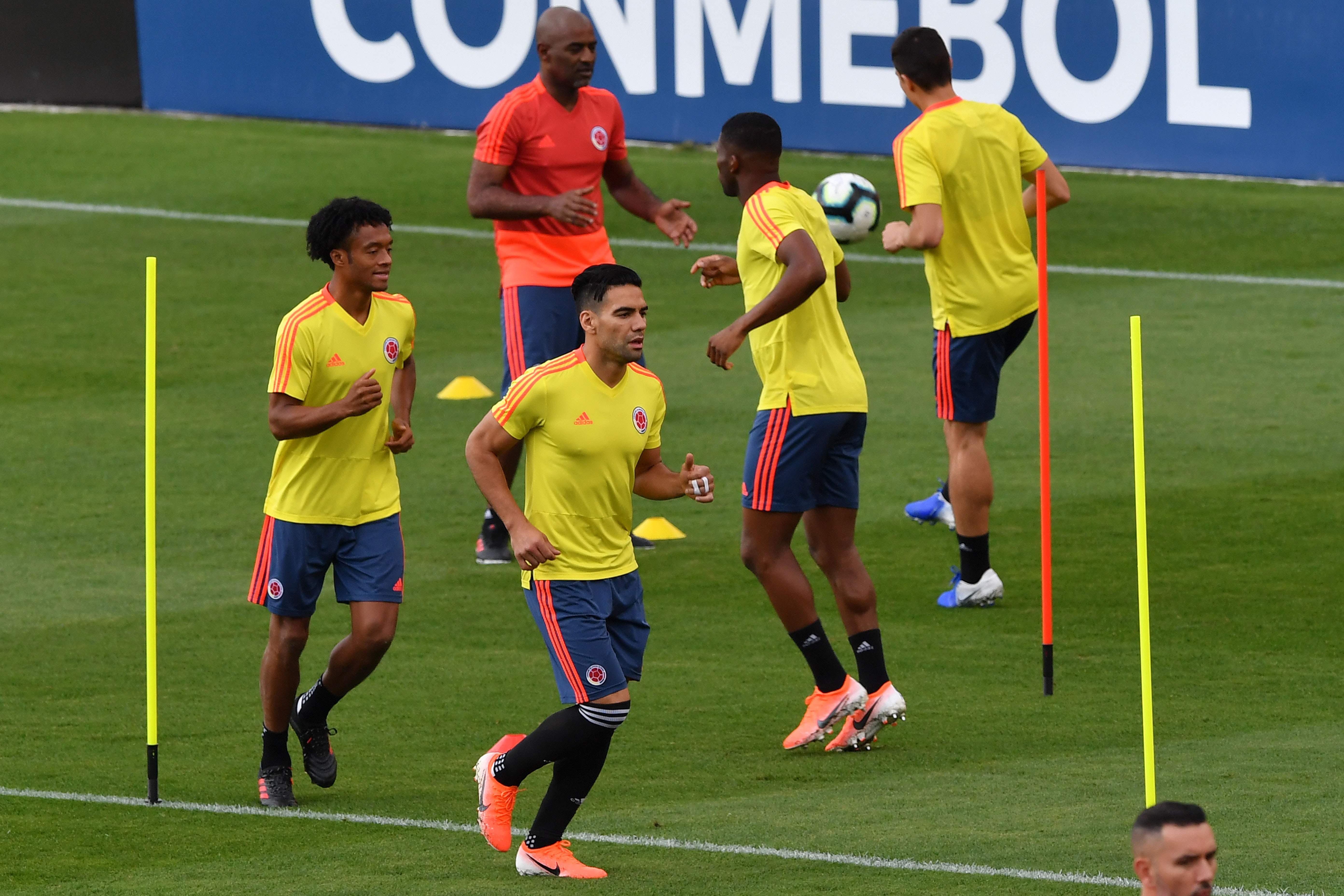 哥伦比亚再次夺得胜利，成为焦点