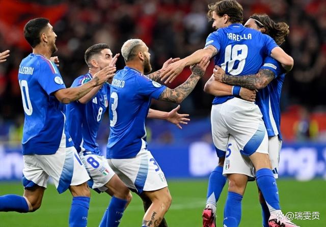 西班牙队实力雄厚，轻松击败对手