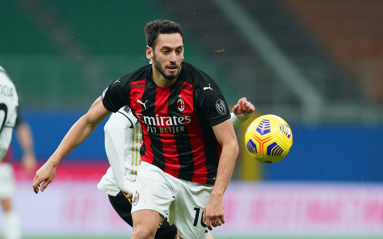 爱游戏app-瓦拉多利德遭受失败，降级威胁加剧