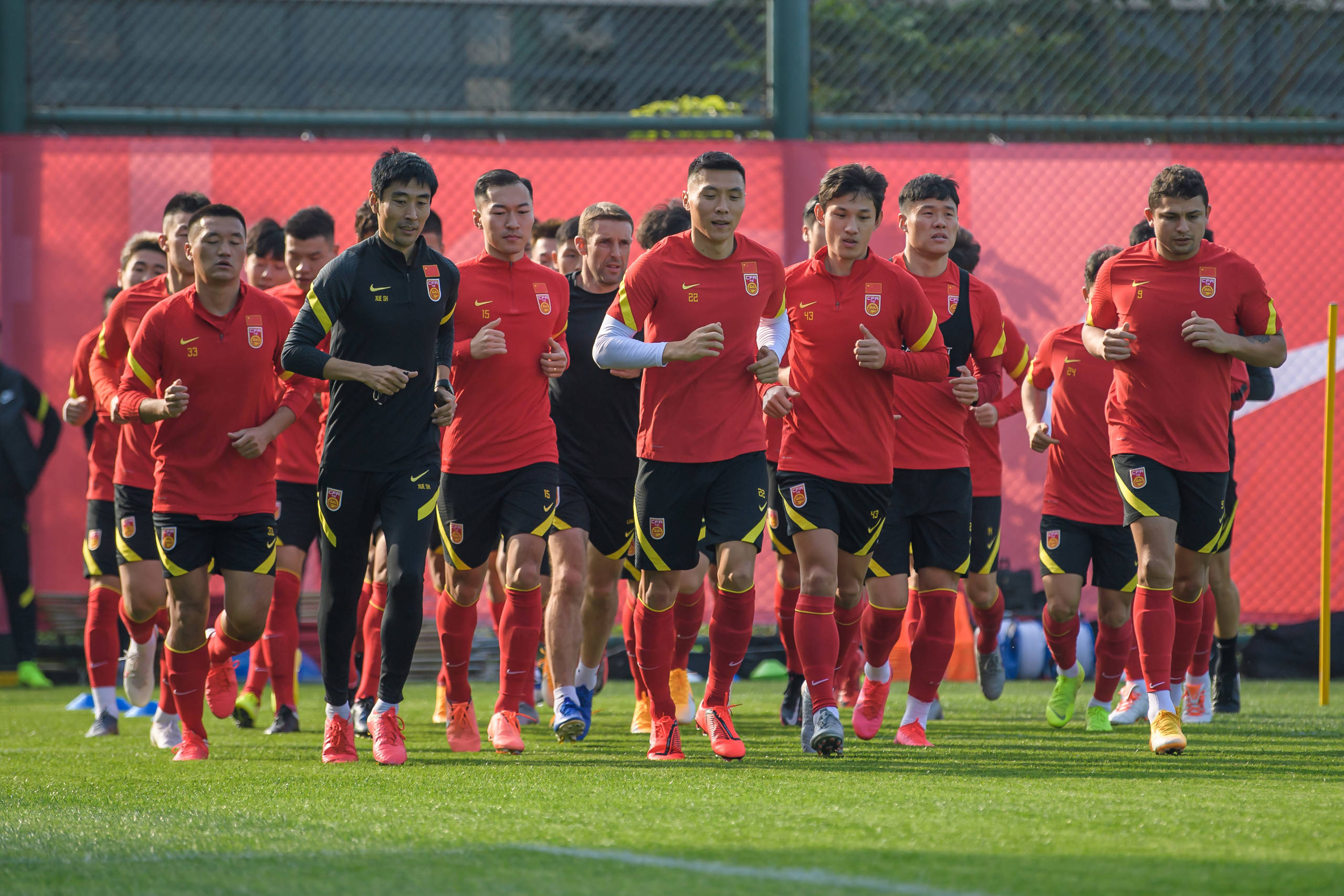 爱游戏app-球队整体实力强劲，对手难挡胜利势头的简单介绍