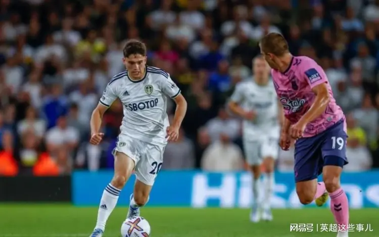 爱游戏app下载-马赛队宣布签下新后卫加强阵容