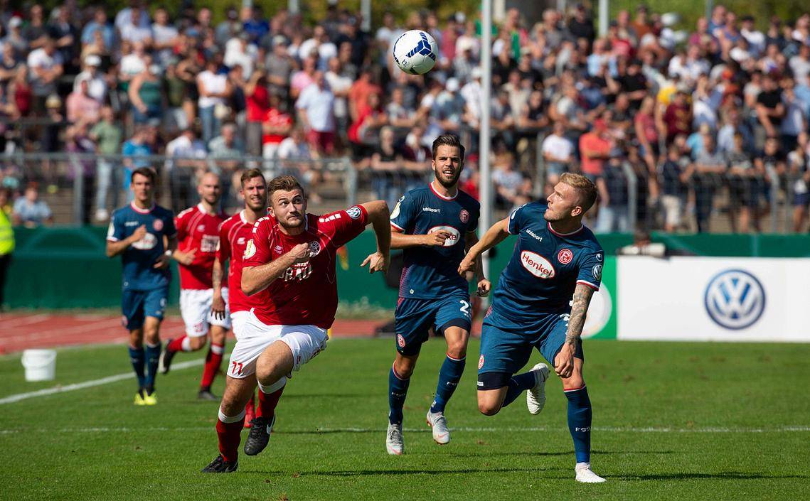 爱游戏官网-汉堡主场不敌对手，需加强防守